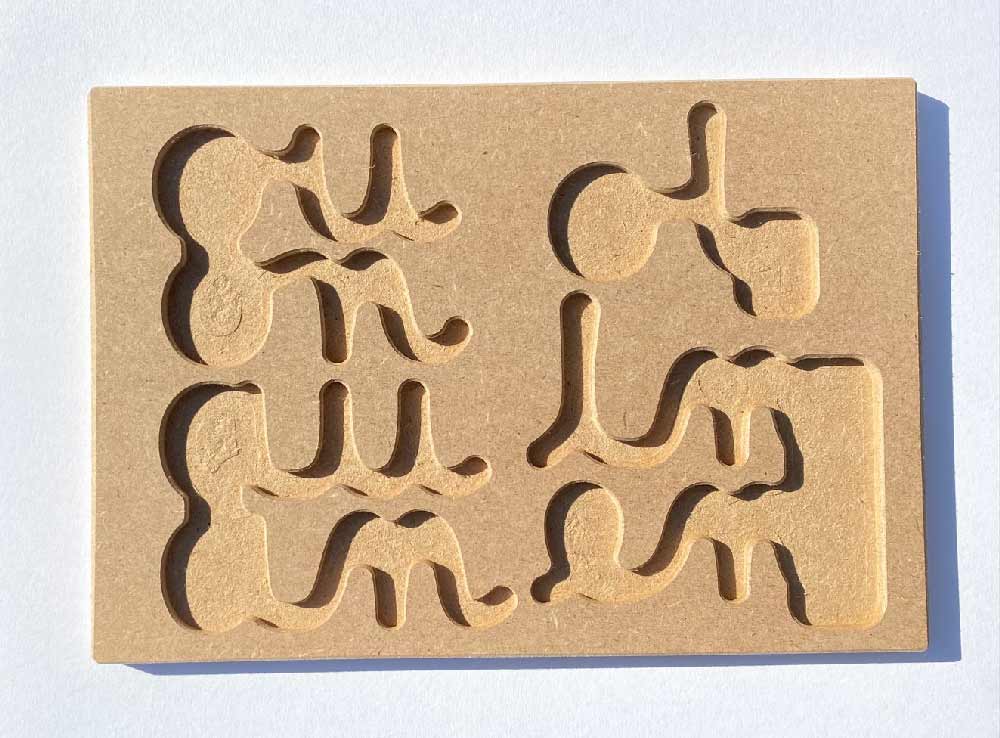 Nos plateaux de rangements pour les phoèmes complexes, ici pour digrammes mobiles verts - Fabrication Française